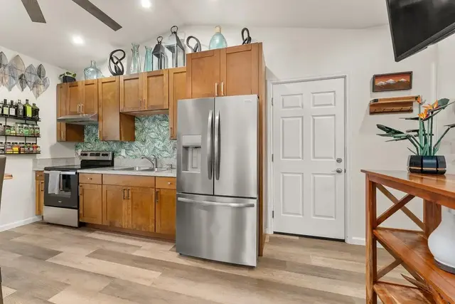 Listing Image for 156 Tam Yau Pl 9c 10 of 46