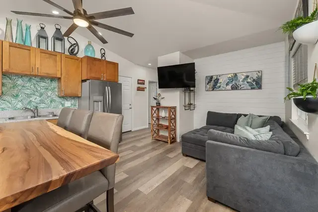 Listing Image for 156 Tam Yau Pl 9c 12 of 46