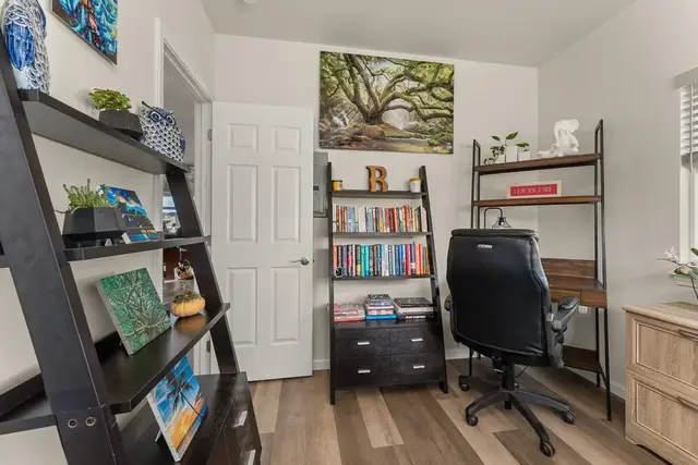 Listing Image for 156 Tam Yau Pl 9c 33 of 46