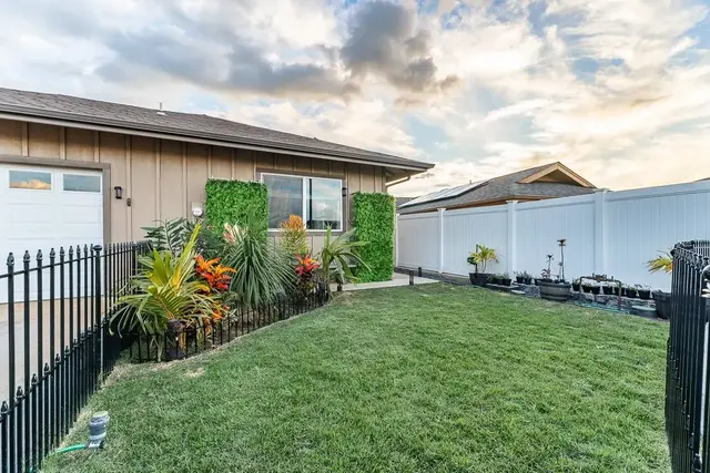 Listing Image for 156 Tam Yau Pl 9c 36 of 46