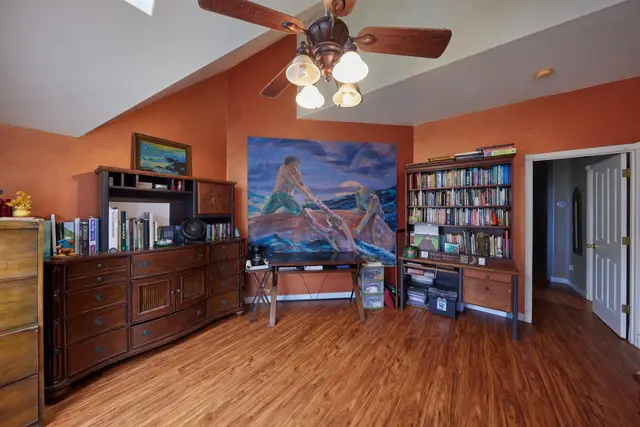 Listing Image for 90 Hakuhee Way 13 of 50