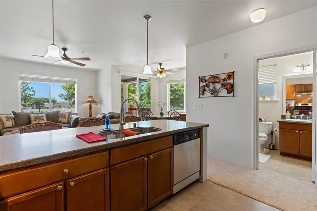 Listing Image for 45 E Kuu Aku Ln 308 5 of 37