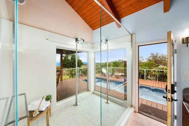 Listing Image for 3820 Kalua Koi Rd 16 of 46