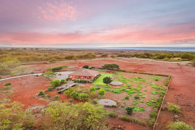 Listing Image for 3820 Kalua Koi Rd 2 of 46