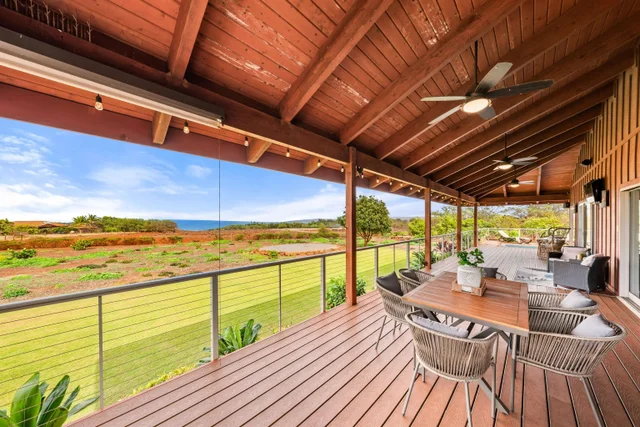 Listing Image for 3820 Kalua Koi Rd 22 of 46