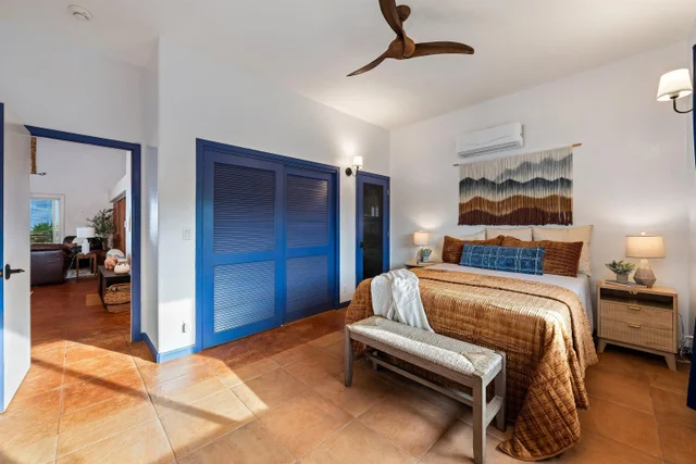 Listing Image for 3820 Kalua Koi Rd 26 of 46