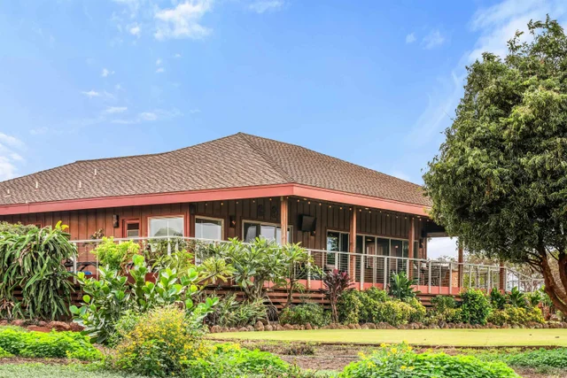 Listing Image for 3820 Kalua Koi Rd 40 of 46