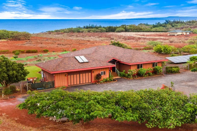 Listing Image for 3820 Kalua Koi Rd 42 of 46
