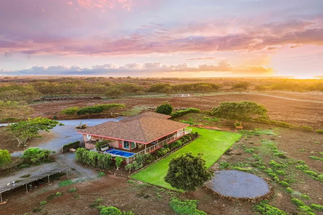 Listing Image for 3820 Kalua Koi Rd 46 of 46