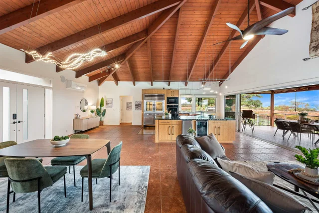 Listing Image for 3820 Kalua Koi Rd 7 of 46