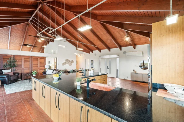 Listing Image for 3820 Kalua Koi Rd 9 of 46