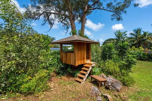 Listing Image for 1084 Nanihoku Pl 33 of 50