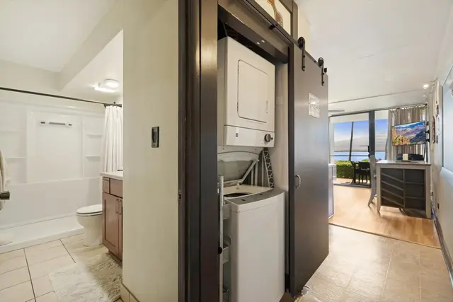 Listing Image for 50 Hauoli St 104 19 of 47