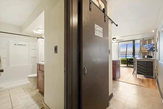 Listing Image for 50 Hauoli St 104 20 of 47
