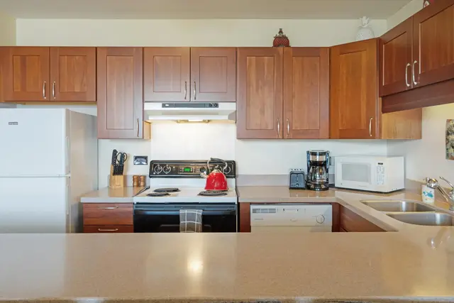 Listing Image for 50 Hauoli St 104 7 of 47