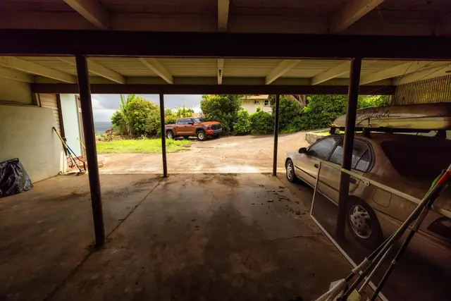 Listing Image for 401 Palani Pl 10 of 40