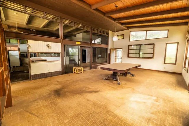 Listing Image for 401 Palani Pl 18 of 40