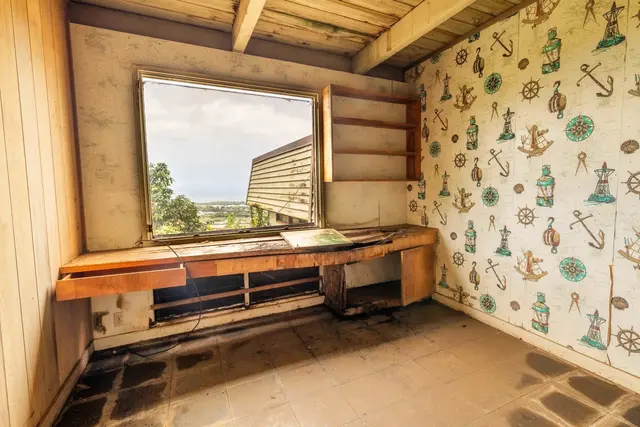 Listing Image for 401 Palani Pl 24 of 40