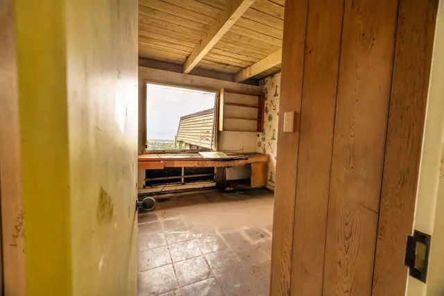 Listing Image for 401 Palani Pl 26 of 40