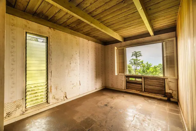 Listing Image for 401 Palani Pl 27 of 40