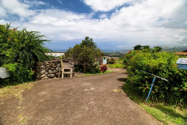 Listing Image for 401 Palani Pl 7 of 40