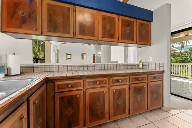 Listing Image for 2172 Auina Pl 11 of 36