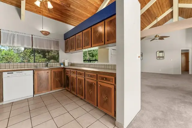 Listing Image for 2172 Auina Pl 13 of 36