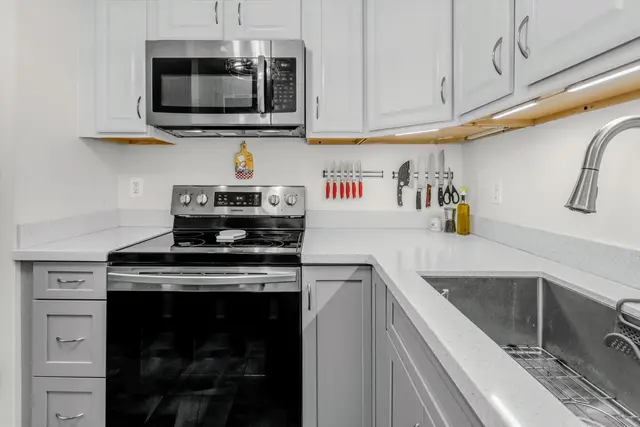 Listing Image for 2050 Kanoe St 102 10 of 38