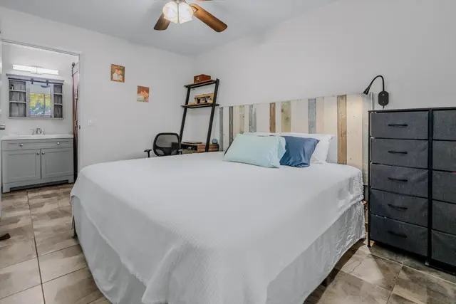 Listing Image for 2050 Kanoe St 102 17 of 38