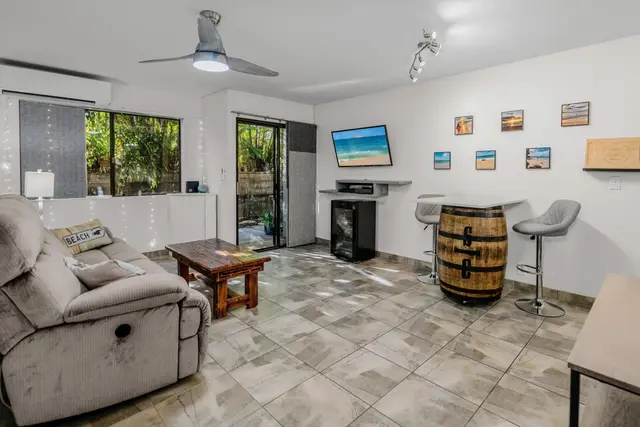 Listing Image for 2050 Kanoe St 102 4 of 38