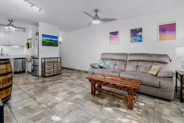 Listing Image for 2050 Kanoe St 102 6 of 38