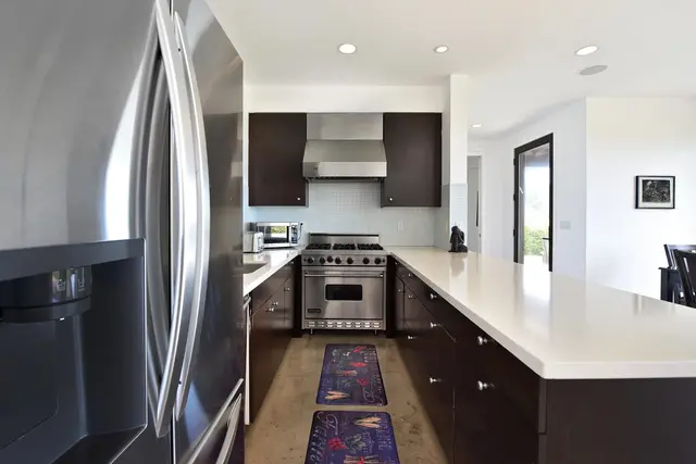 Listing Image for 100 E Huapala Pl 13 of 35