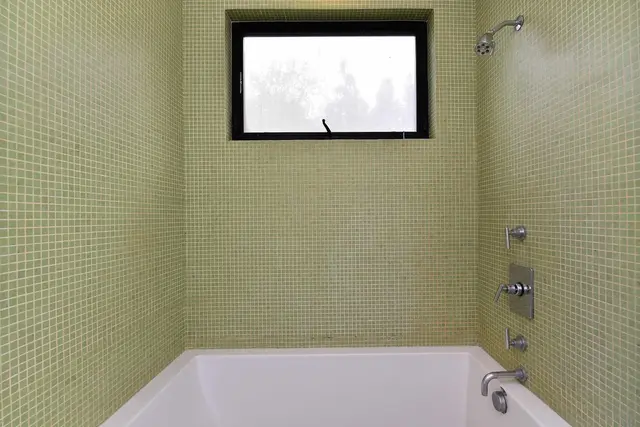 Listing Image for 100 E Huapala Pl 19 of 35