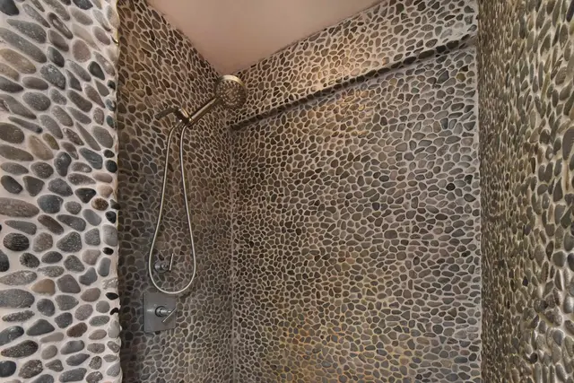 Listing Image for 100 E Huapala Pl 23 of 35