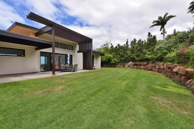 Listing Image for 100 E Huapala Pl 31 of 35