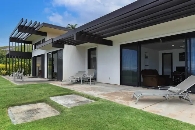 Listing Image for 100 E Huapala Pl 32 of 35