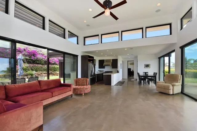 Listing Image for 100 E Huapala Pl 5 of 35