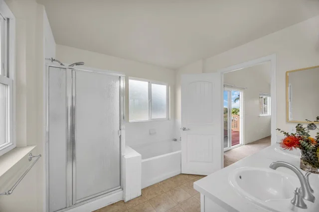 Listing Image for 73 Hoku Puhipaka St 23 of 40