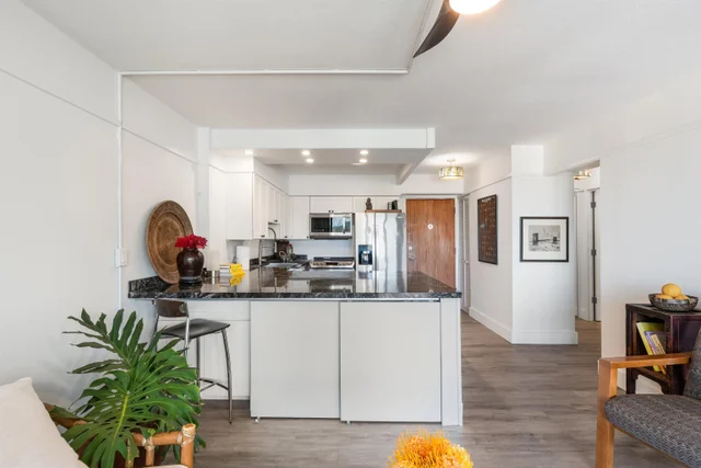 Listing Image for 2158 Main St 704 23 of 32