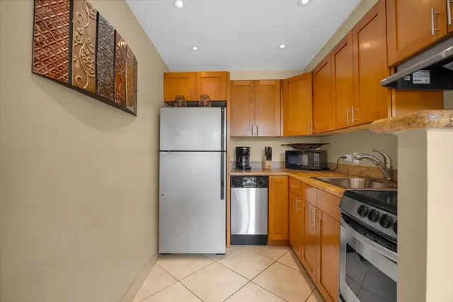 Listing Image for 3601 Lower Honoapiilani Rd 420 15 of 28