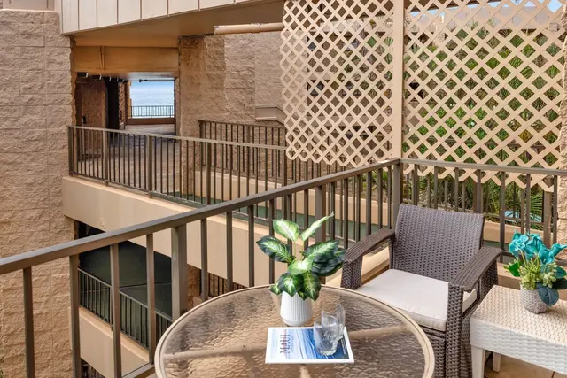 Listing Image for 3601 Lower Honoapiilani Rd 420 18 of 28