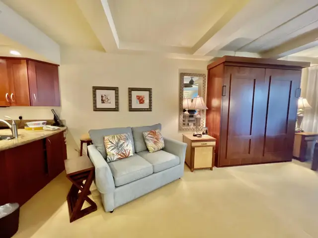Listing Image for 2481 Kaanapali Pkwy 214 Z 10 of 43