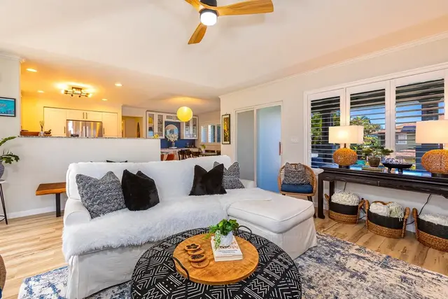 Listing Image for 6 Orchid Pl 18 of 42