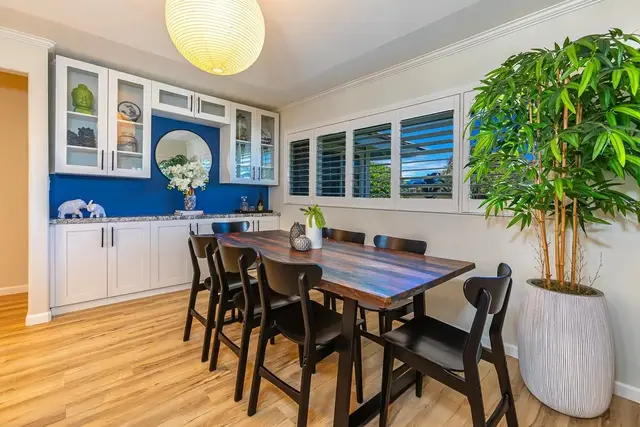 Listing Image for 6 Orchid Pl 23 of 42