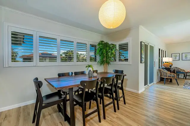 Listing Image for 6 Orchid Pl 24 of 42