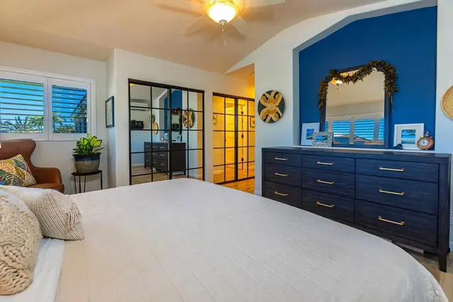 Listing Image for 6 Orchid Pl 27 of 42