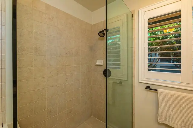Listing Image for 6 Orchid Pl 30 of 42