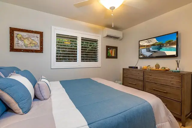 Listing Image for 6 Orchid Pl 32 of 42