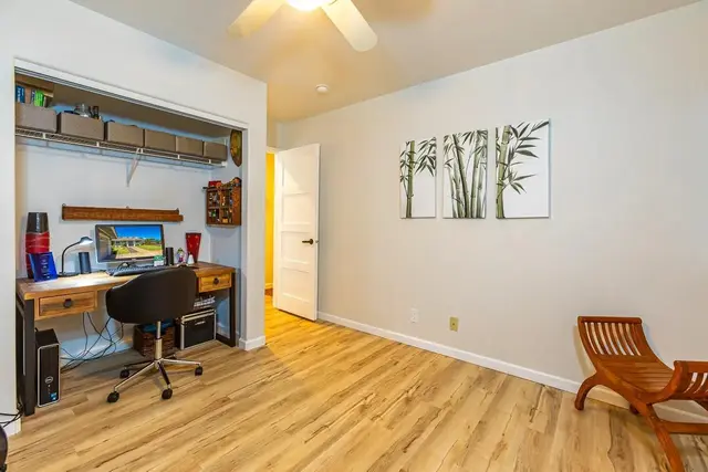 Listing Image for 6 Orchid Pl 36 of 42