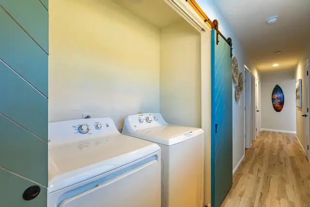 Listing Image for 6 Orchid Pl 42 of 42